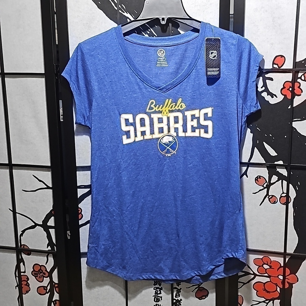 Buffalo Sabres NHL Hockey V‎ Neck Short Sleeve Shirt Size Small NWT